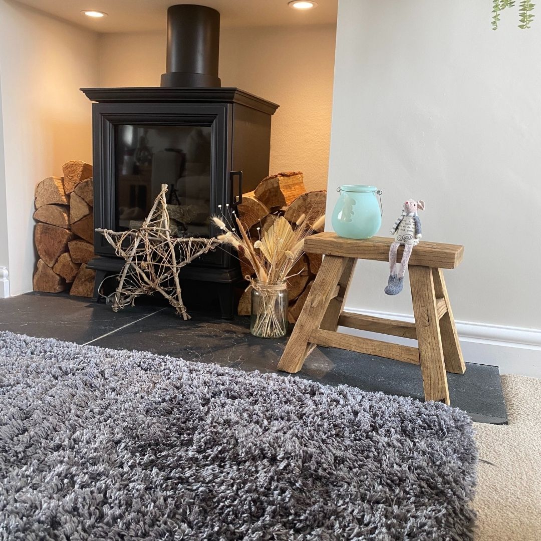 Old Barn Rustic Elm Step Up Stool - 30cm - Image 3